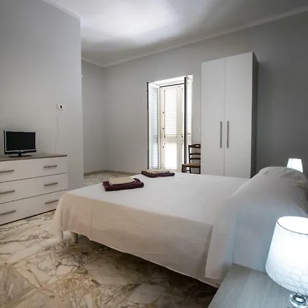 Dimora Varchi 3* Salve